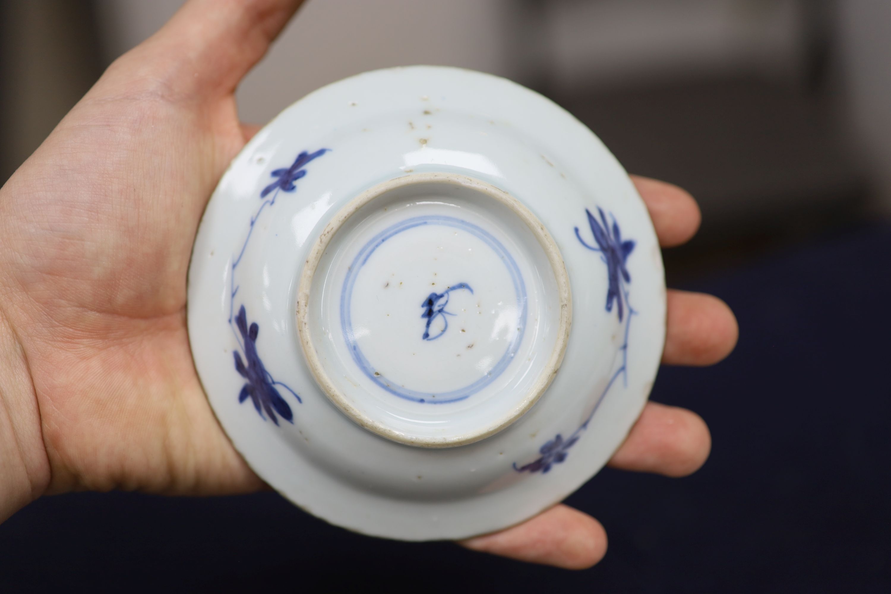 A pair of Chinese blue and white dishes and a similar jar and cover, tallest 12cm